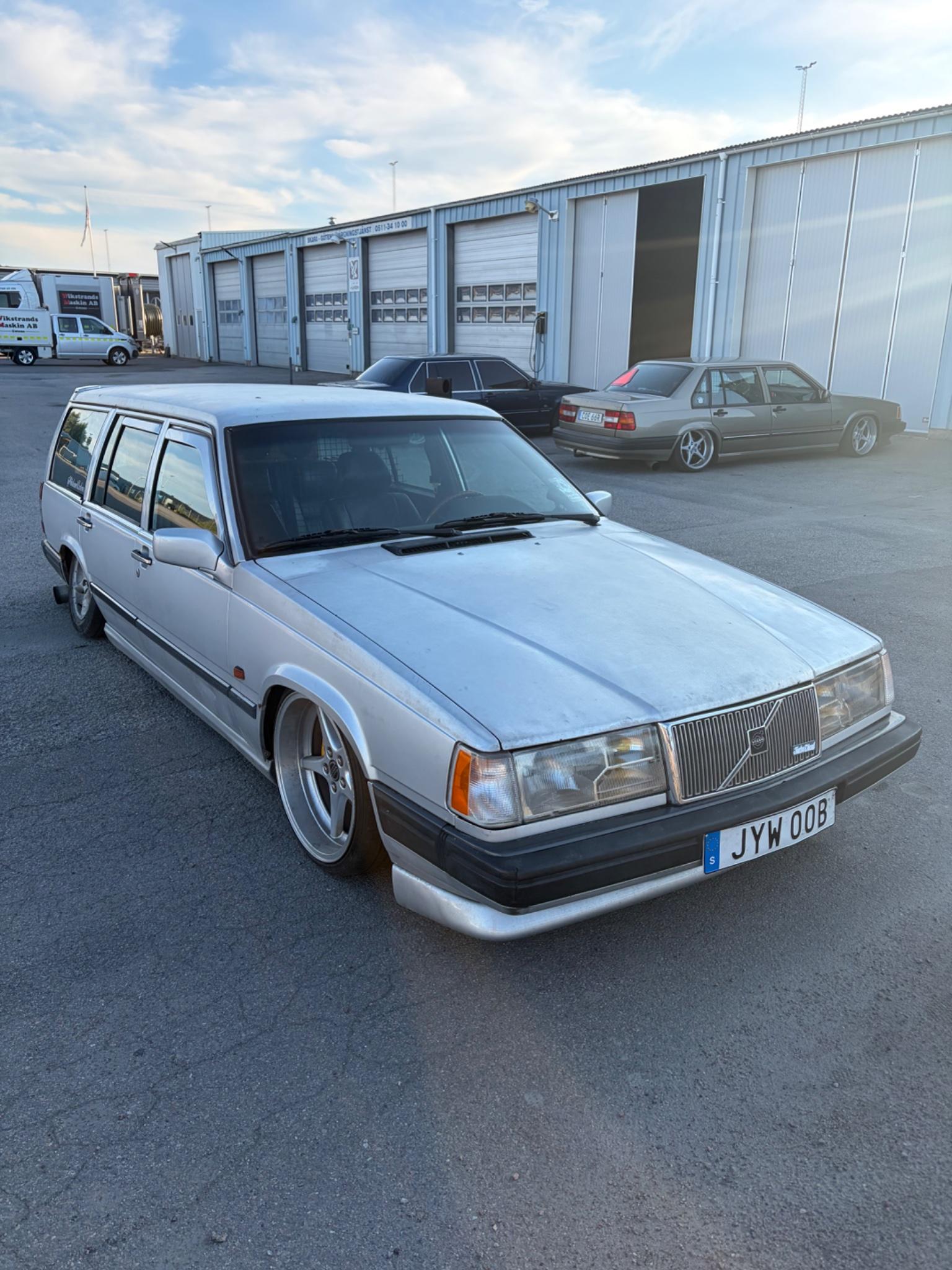 Bild 2 av Volvo 945 D24TIC LUFTAD