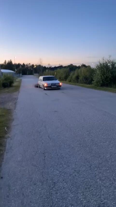 Film 8 av Volvo 945 D24TIC LUFTAD