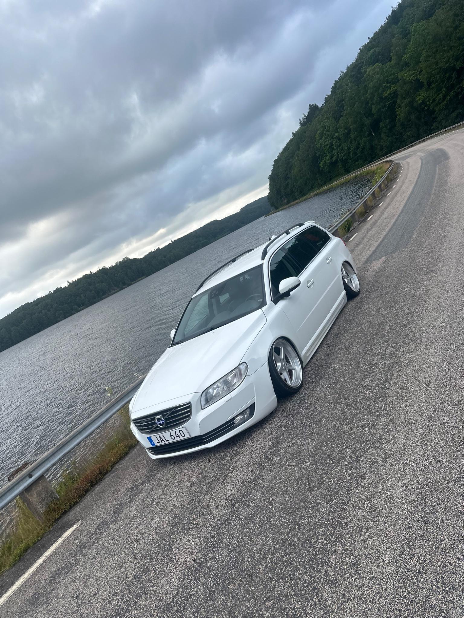 Bild 1 av Volvo v70 2016