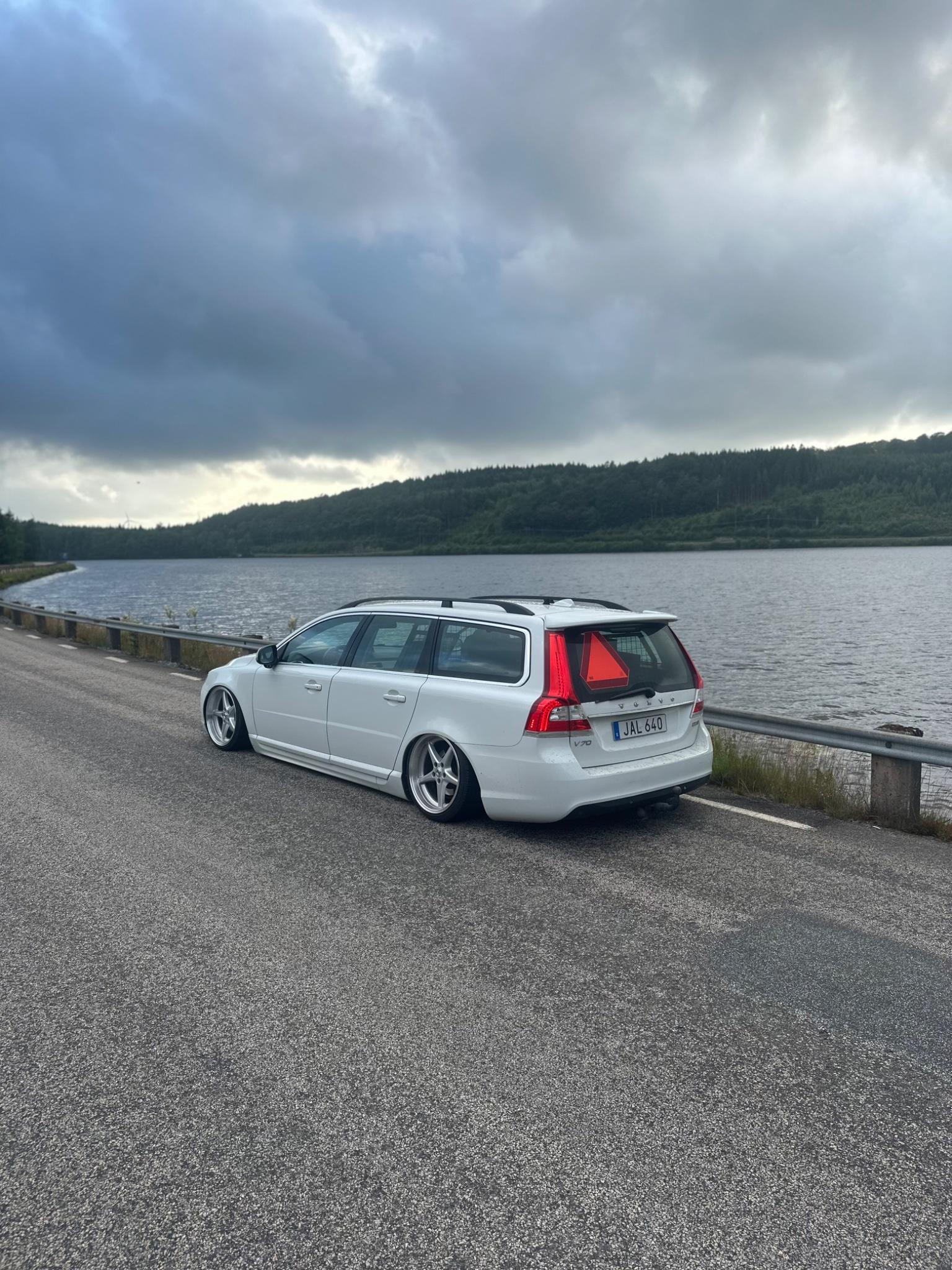 Bild 2 av Volvo v70 2016