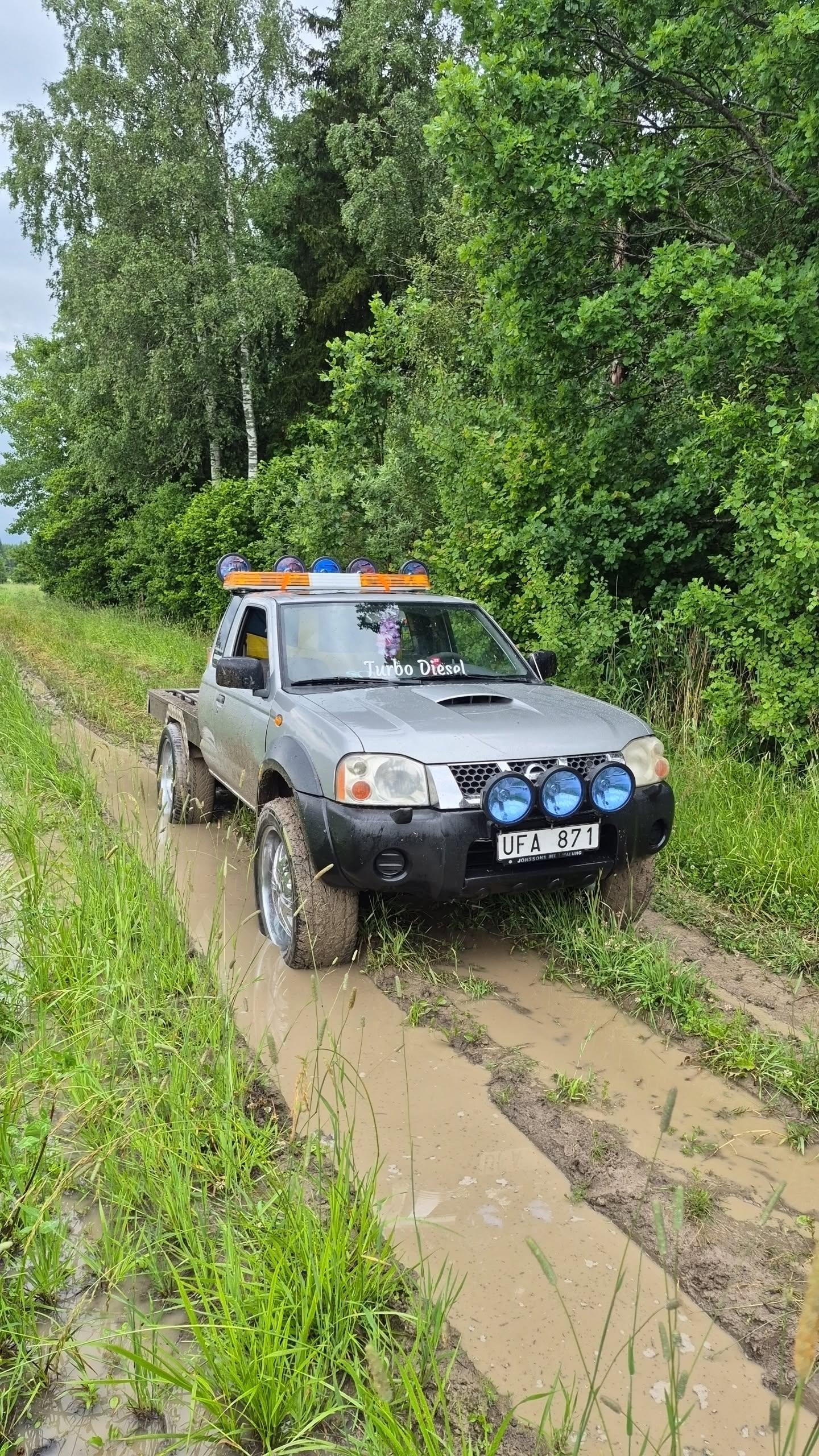Bild 4 av Nissan King cab d22 yd25