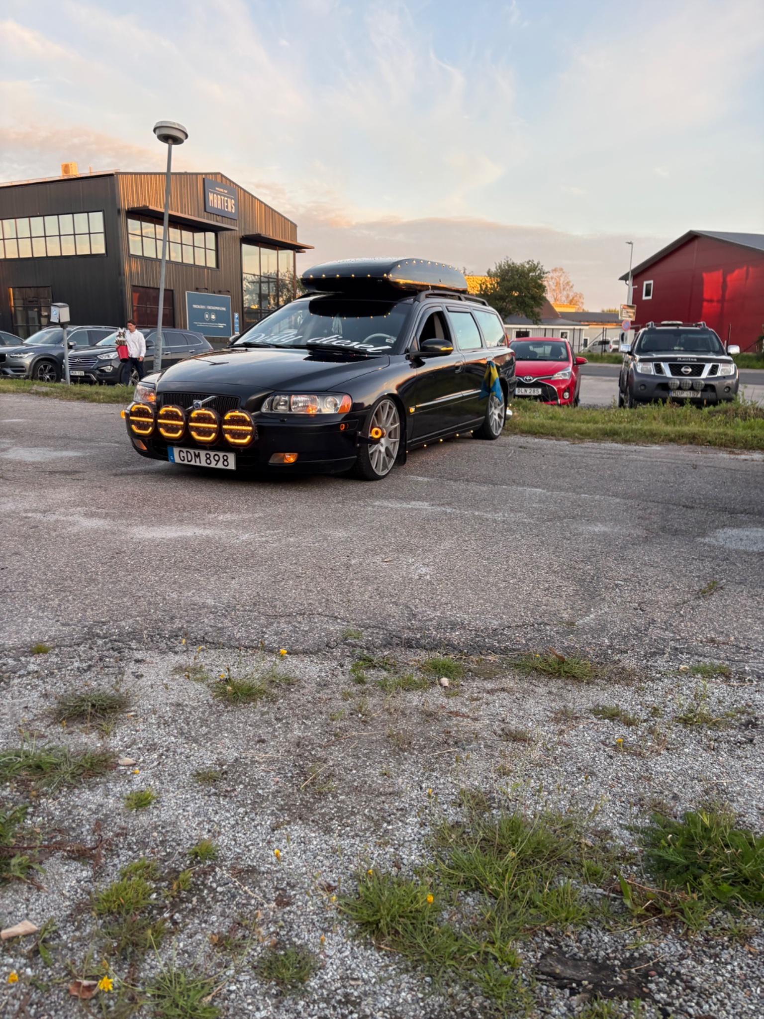 Bild 1 av Volvo v70n awd