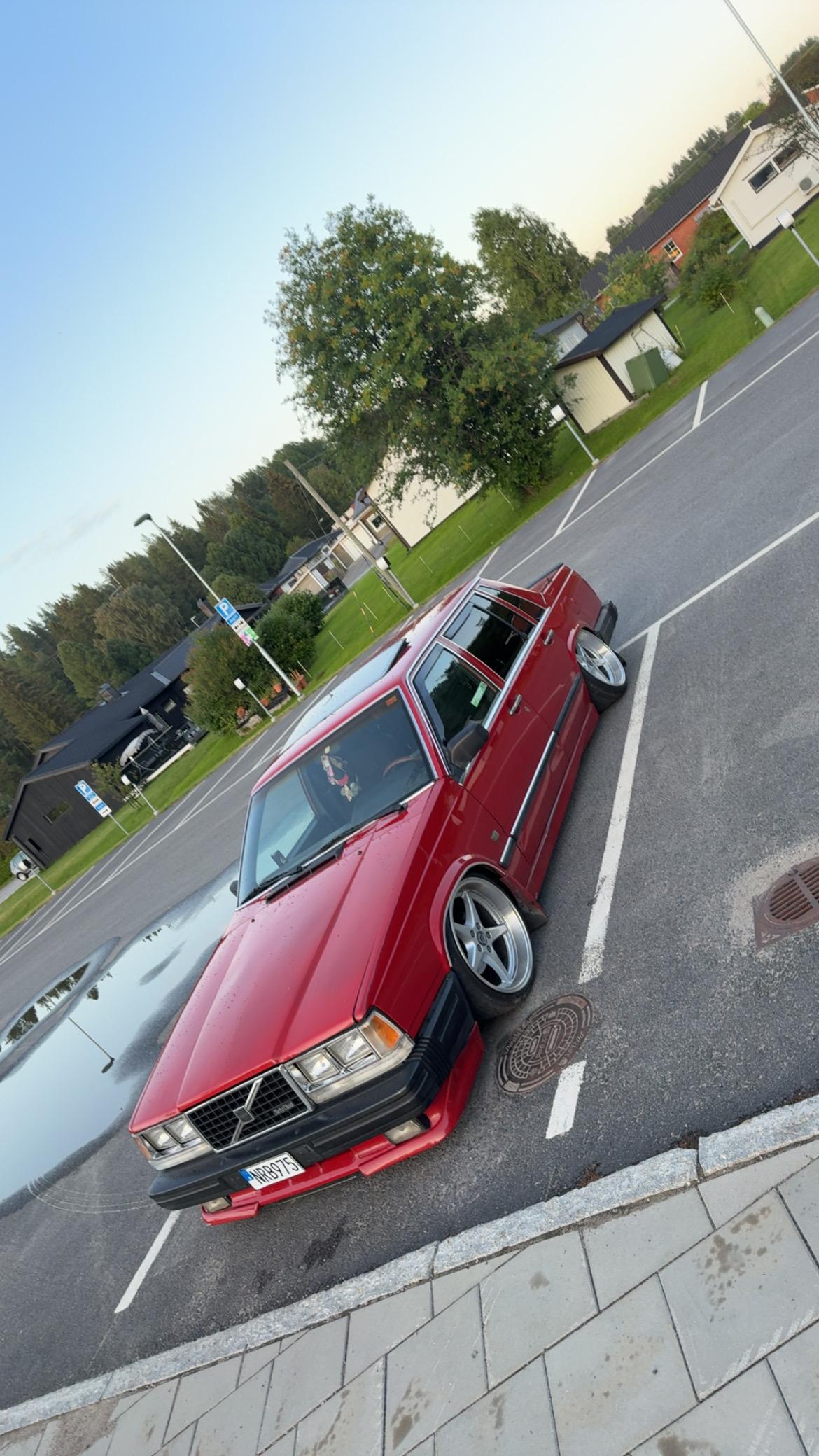 Bild 1 av Volvo 744 d5252t 4vägs luftfjädring