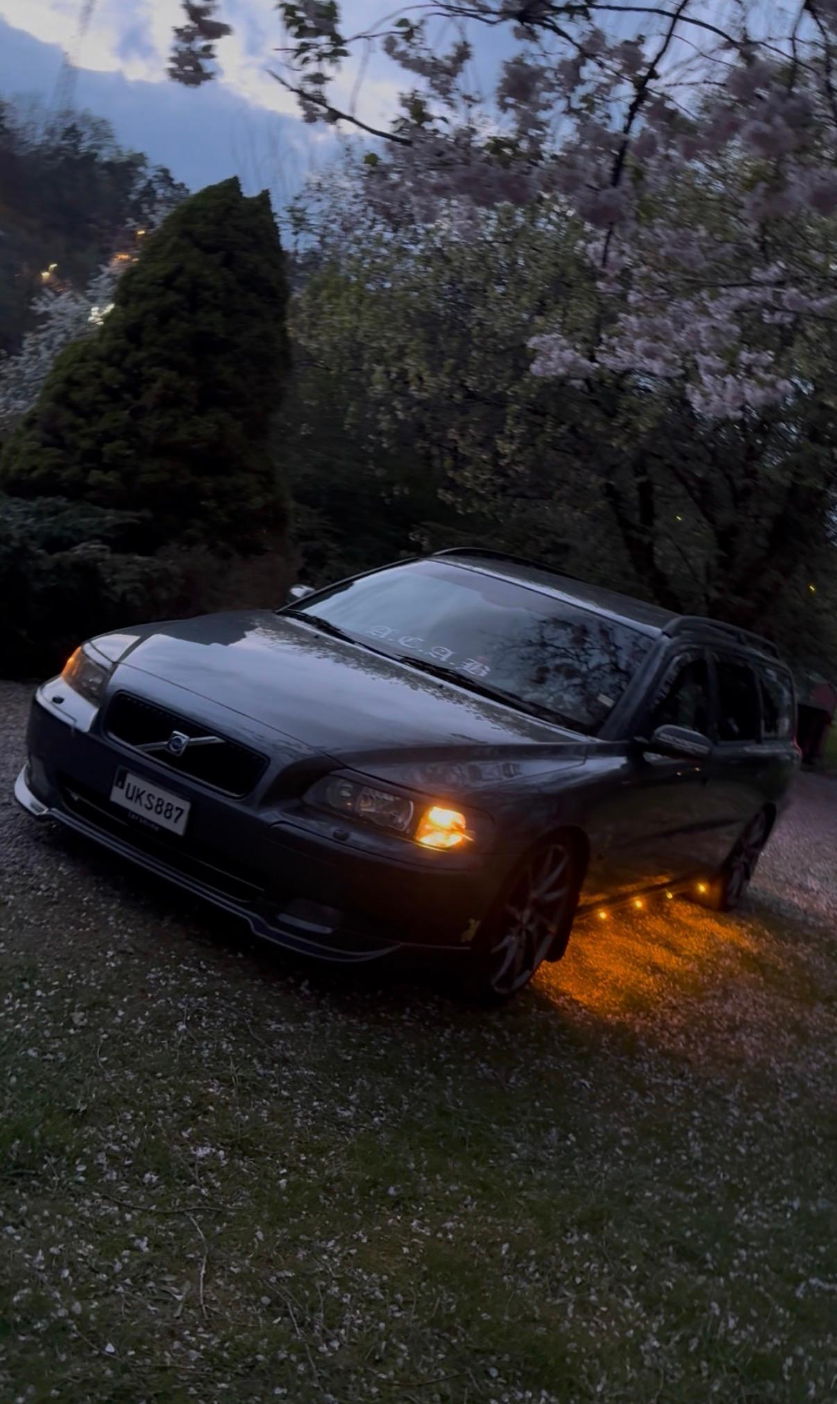 Bild 2 av V70n 2004 2,5T