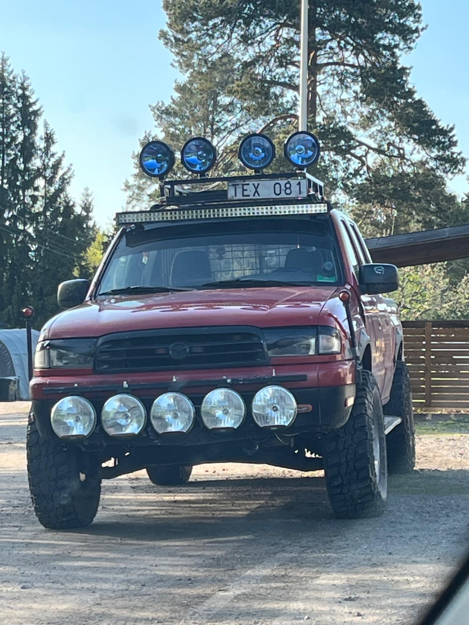 Bild 2 av Mazda b2500