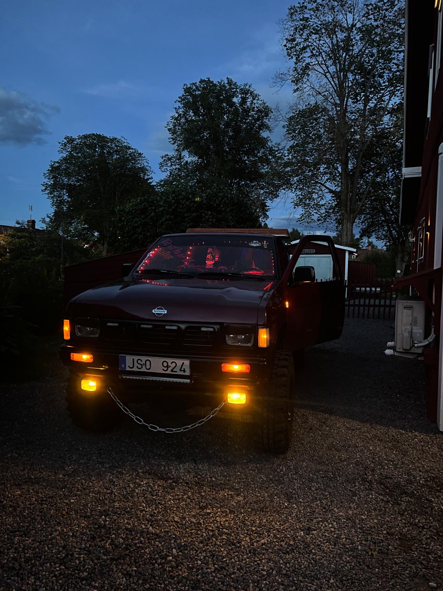 Bild 1 av Nissan D21 TD27 1996